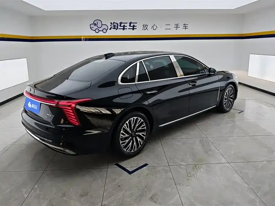 Hongqi H5 — фото 5