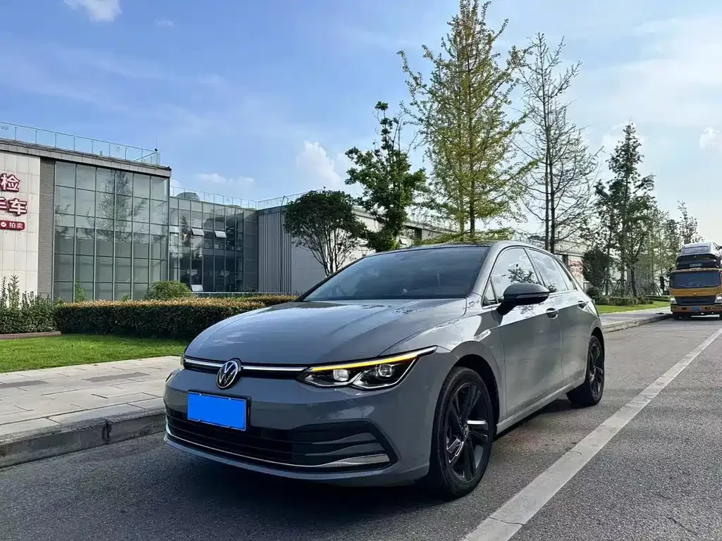 Volkswagen Golf 2022 из CN, фото 1