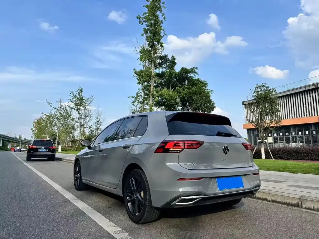 Volkswagen Golf 2022 из CN, фото 5
