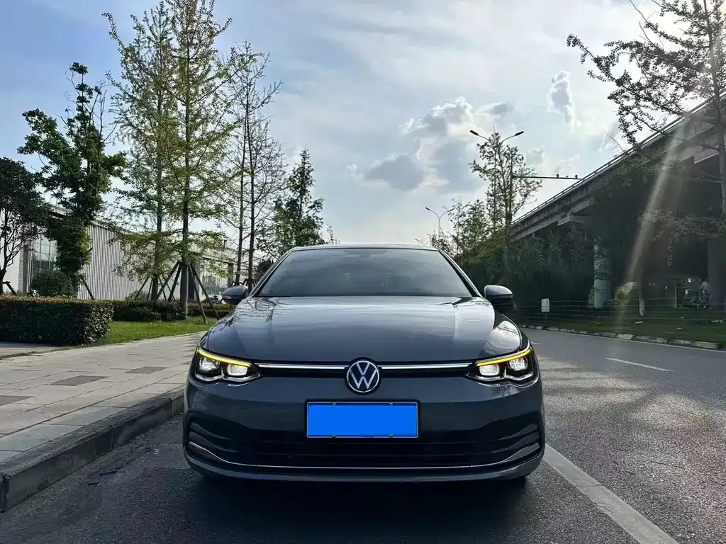 Volkswagen Golf 2022 из CN, фото 8