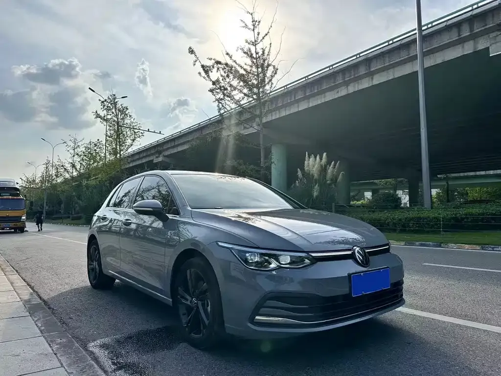 Volkswagen Golf 2022 из CN, фото 2