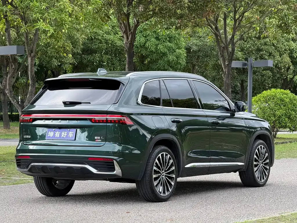 Geely Xingyue L — фото 8