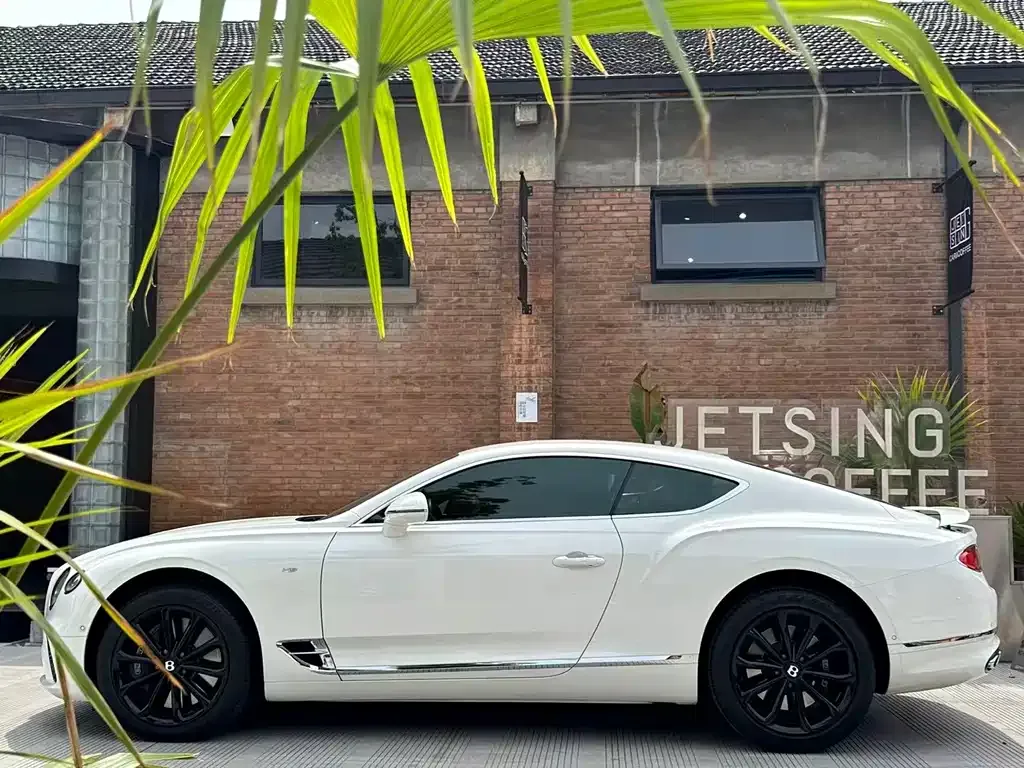 Bentley Continental — фото 9