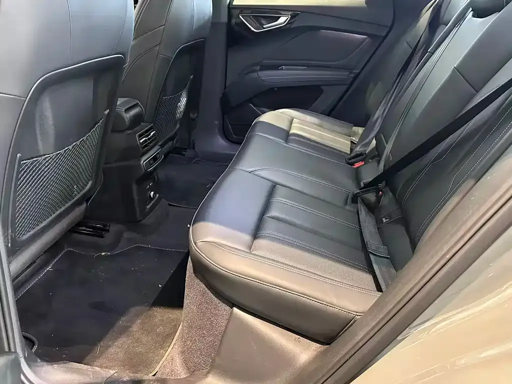 Audi Q4 e-tron 2025 из CN, фото 6