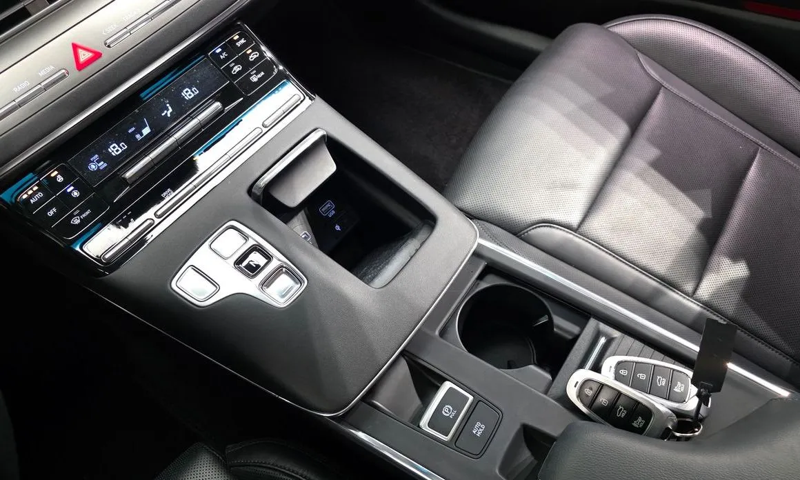Hyundai Grandeur — фото 10