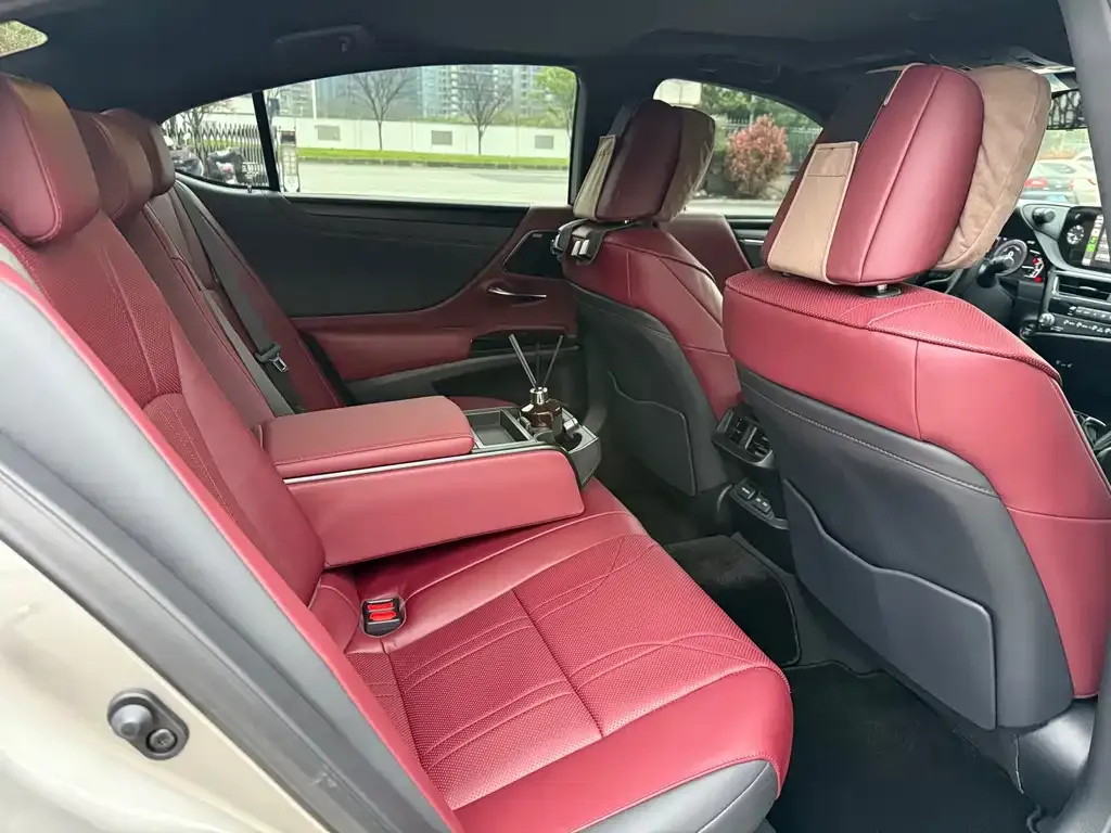 Lexus ES 2023 из CN, фото 9