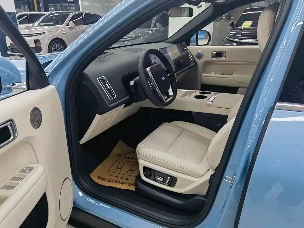 Li Auto L8 2025 из CN, фото 9