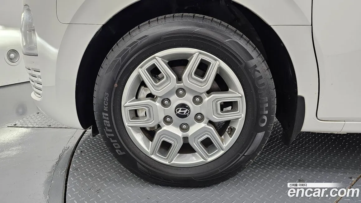 Hyundai Staria — фото 10