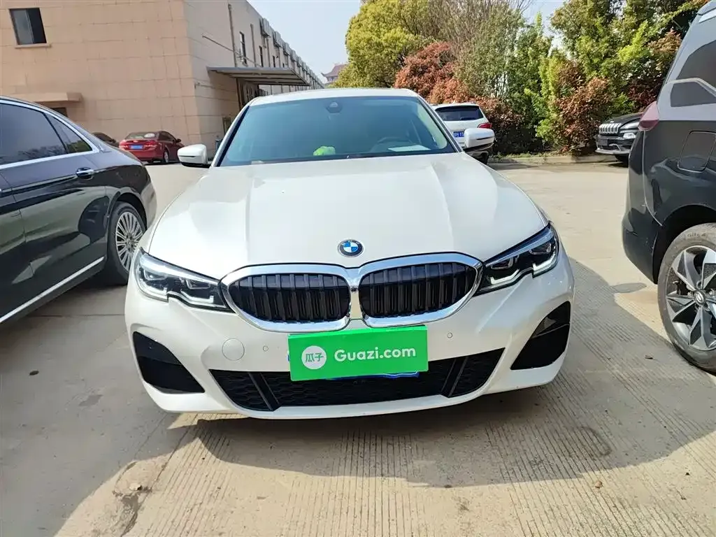 BMW 3 Series 2022 из CN, фото 9