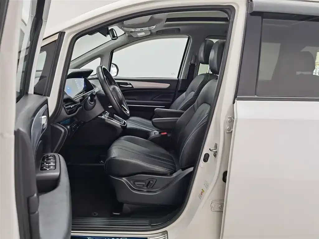 GAC Motor Trumpchi M6 2021 из CN, фото 5