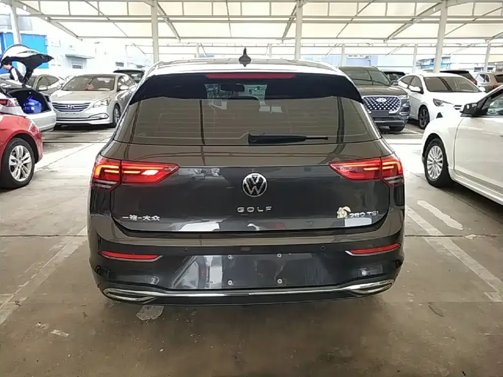 Volkswagen Golf 2022 из CN, фото 7