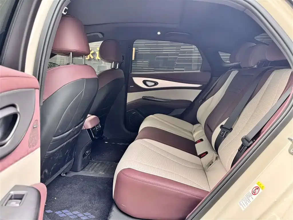 BYD Seal 07 DM-i 2025 из CN, фото 8