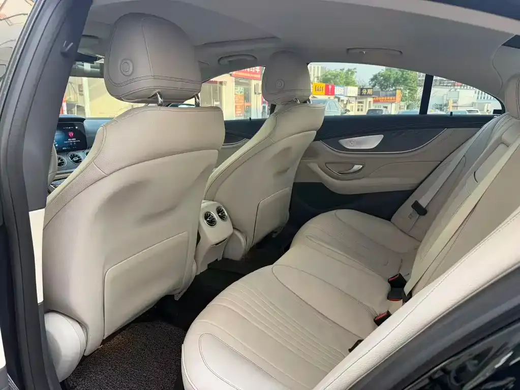 Mercedes-Benz CLS — фото 7
