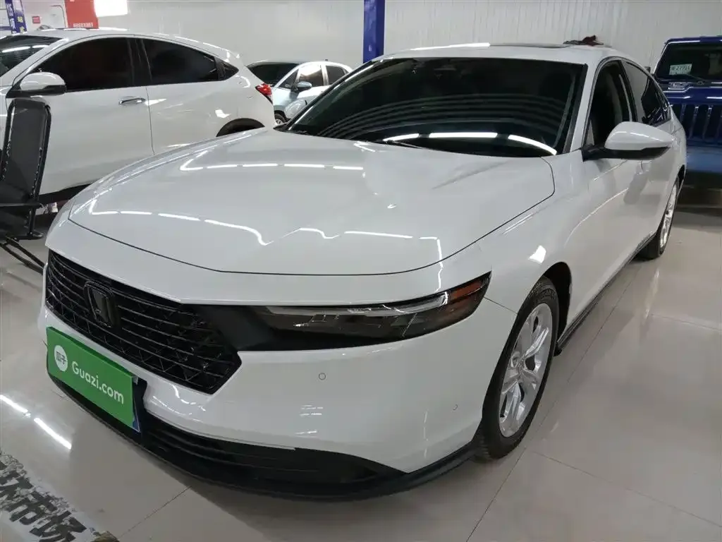 Honda Accord — фото 10