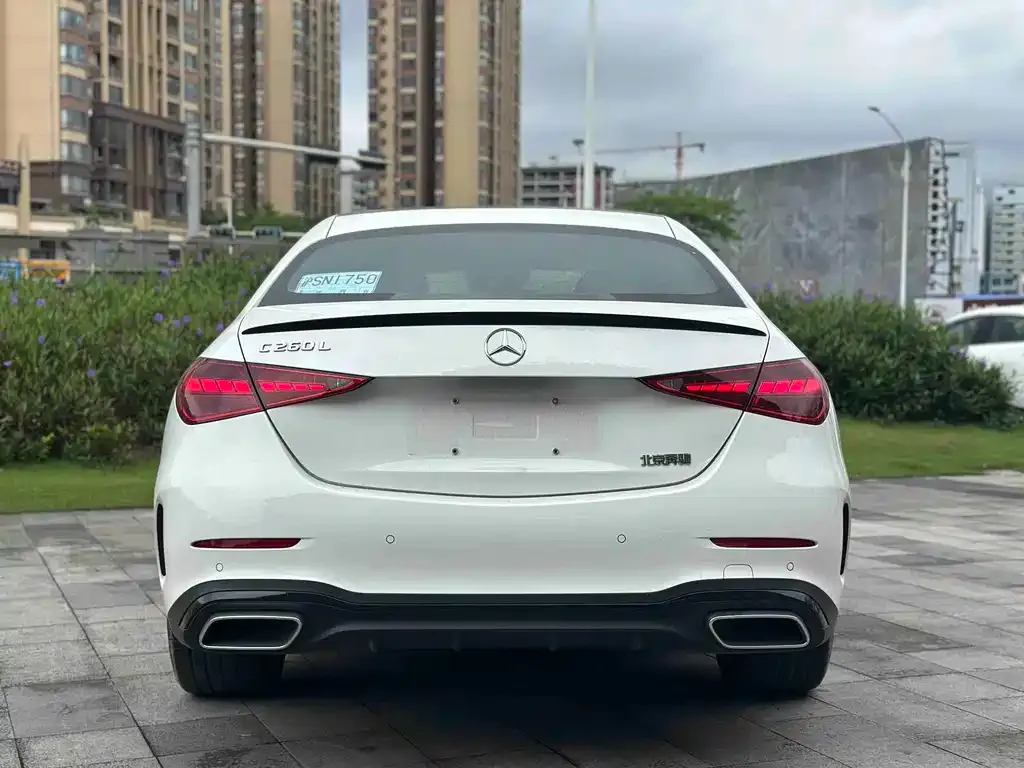 Mercedes-Benz C-Class — фото 10