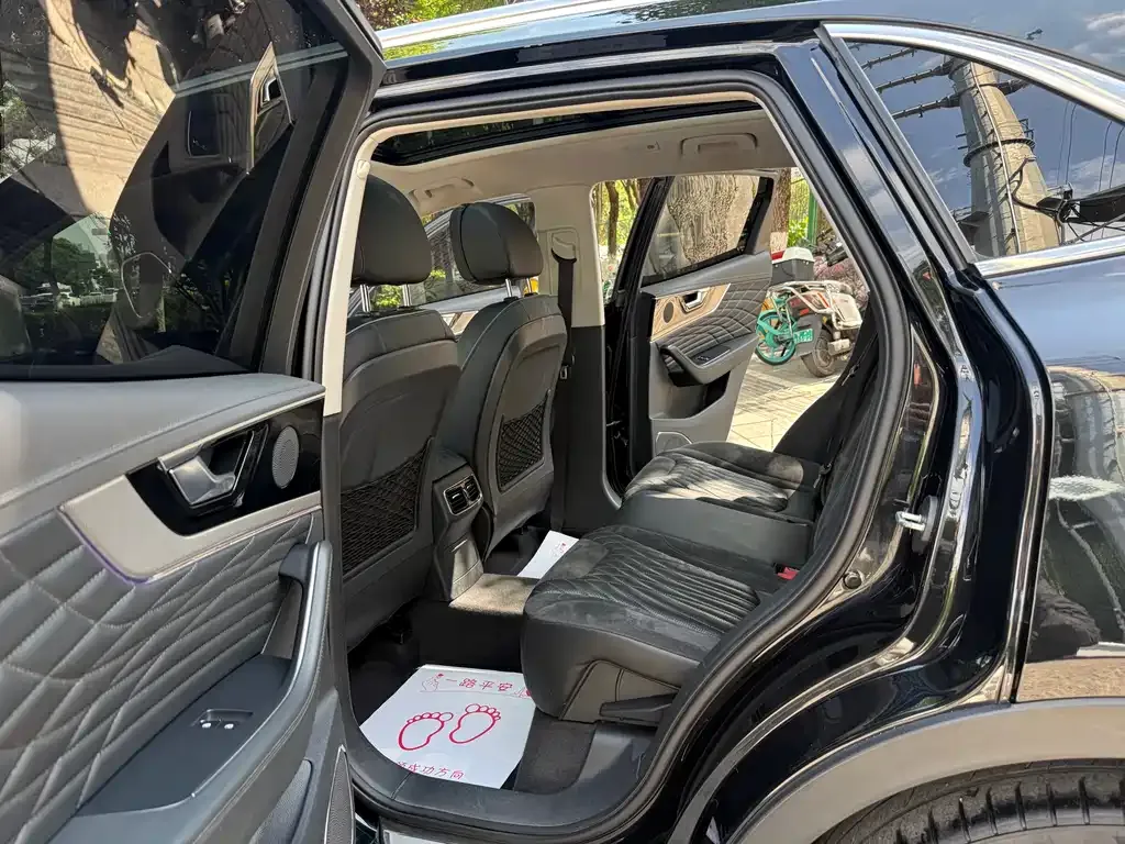 Hongqi HS5 2023 из CN, фото 7