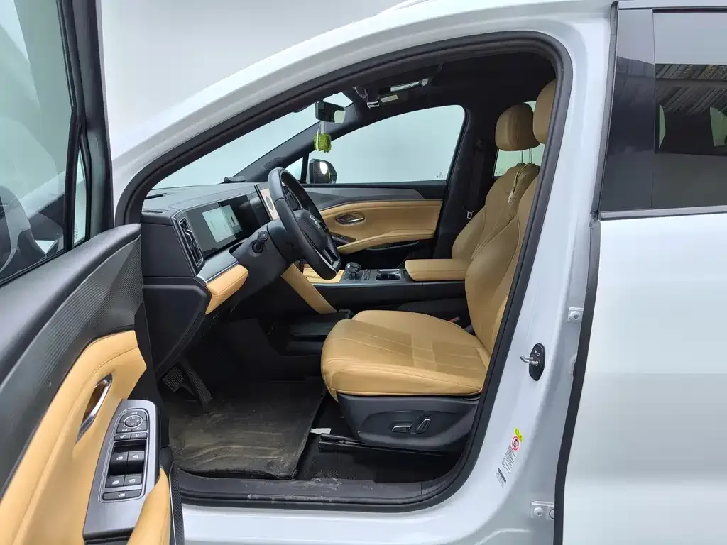 BYD L DM-i 2025 из CN, фото 5