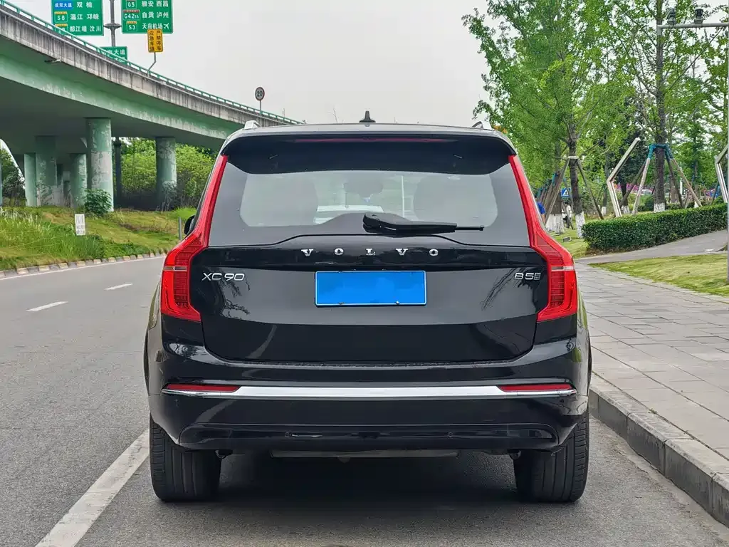 Volvo XC90 2023 из CN, фото 5