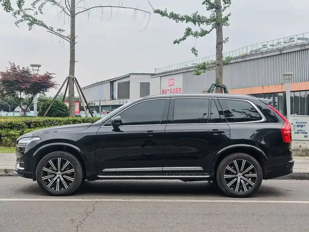 Volvo XC90 2023 из CN, фото 8