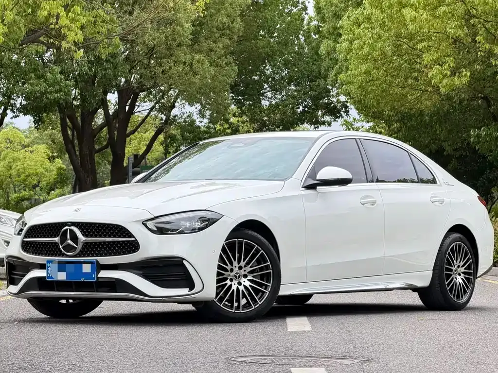 Mercedes-Benz C-Class — фото 1