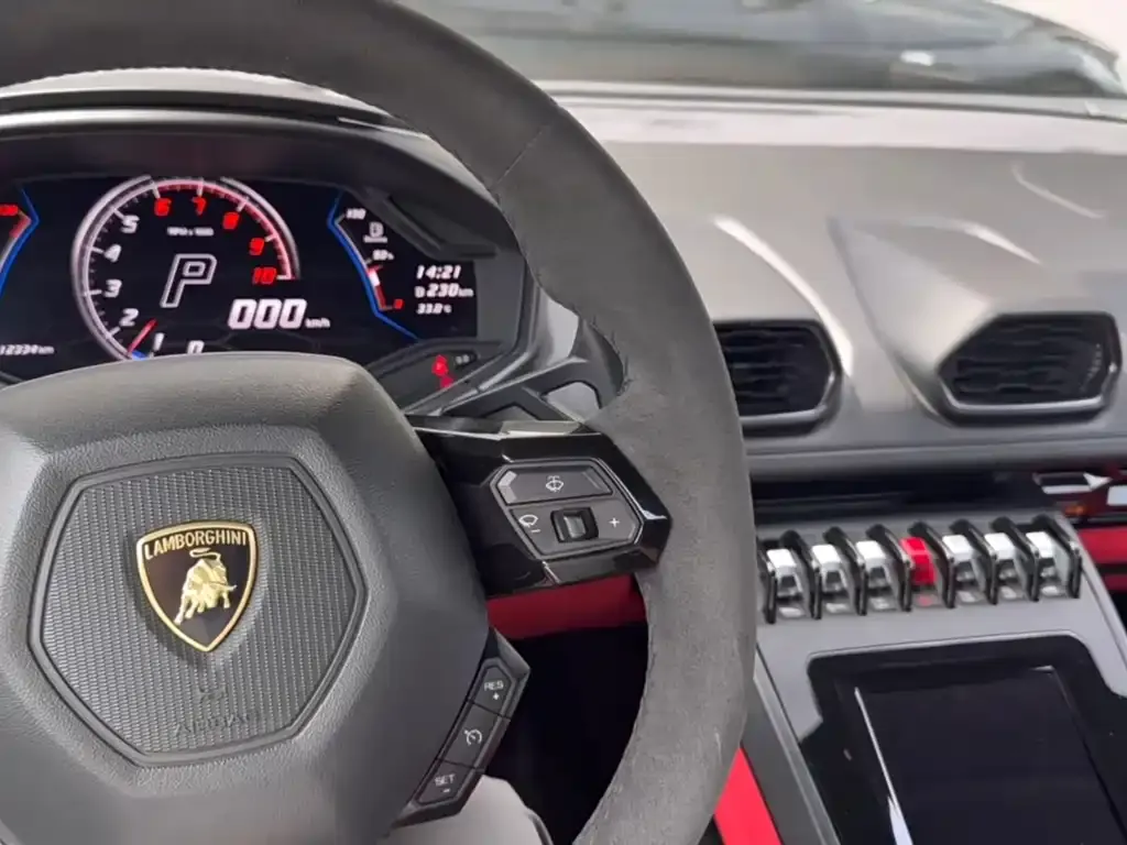Lamborghini Huracan 2021 из CN, фото 6