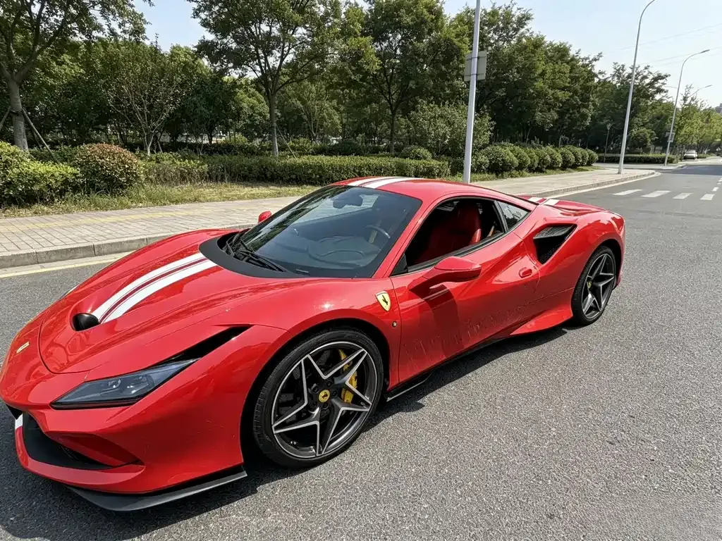 Ferrari F8 — фото 6