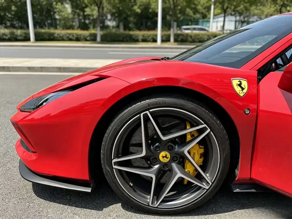 Ferrari F8 — фото 4
