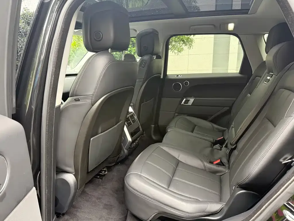 Land Rover Sport 2021 из CN, фото 2