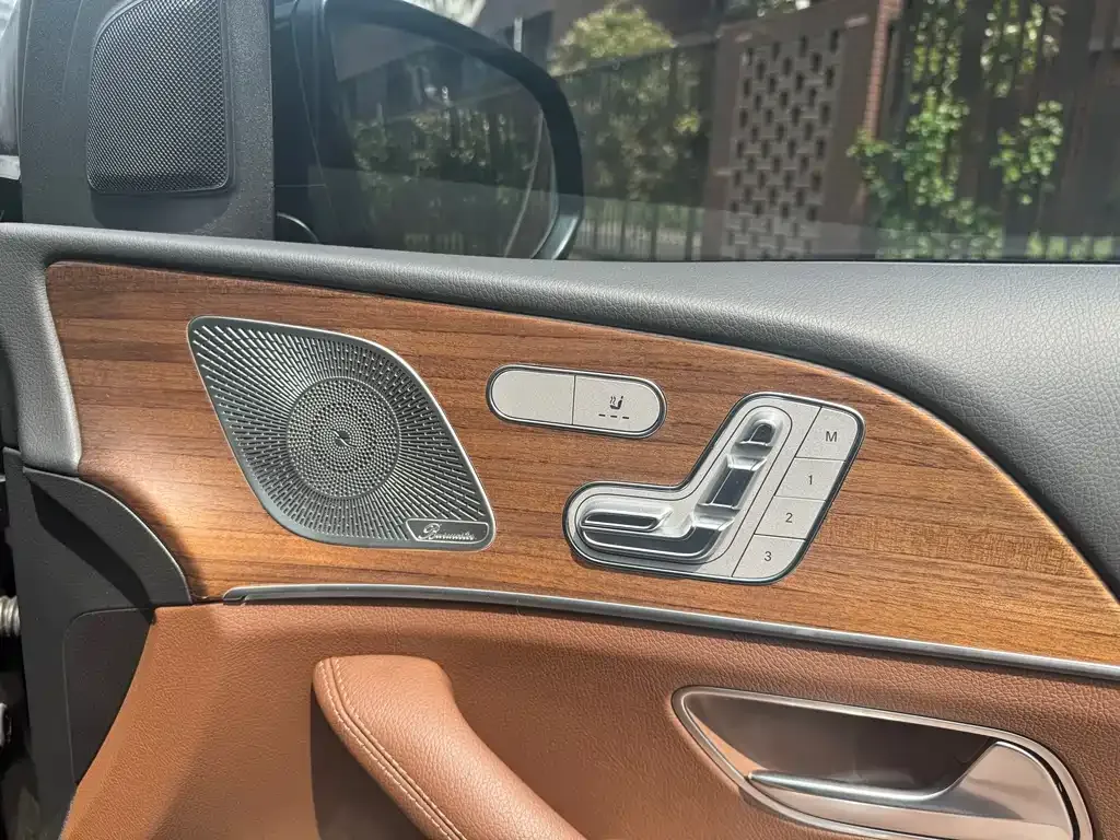 Mercedes-Benz GLE — фото 10