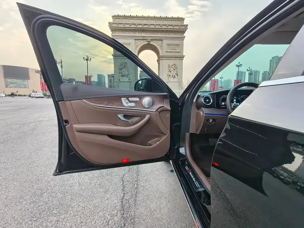 Mercedes-Benz E-Class 2023 из CN, фото 10