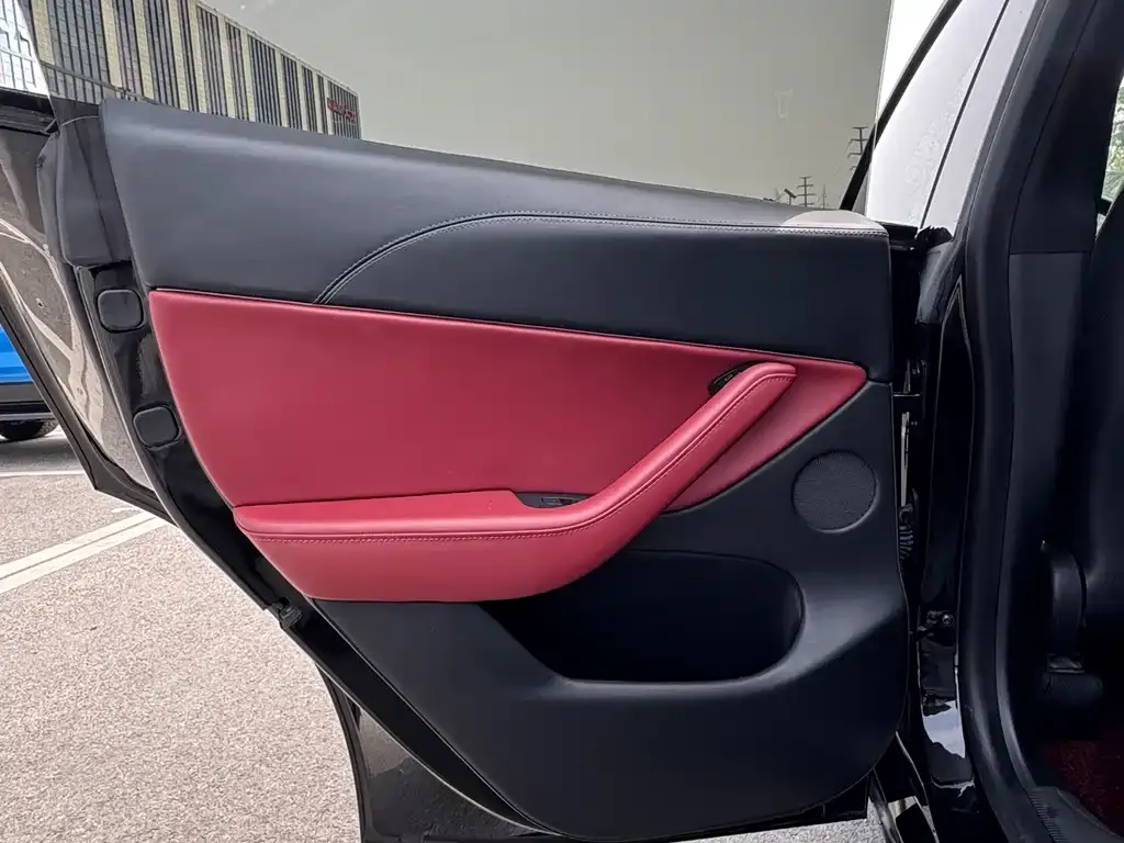 Tesla Model Y 2022 из CN, фото 10