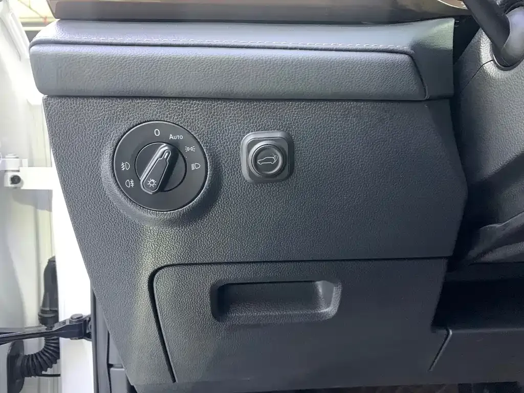 Volkswagen Tharu — фото 4