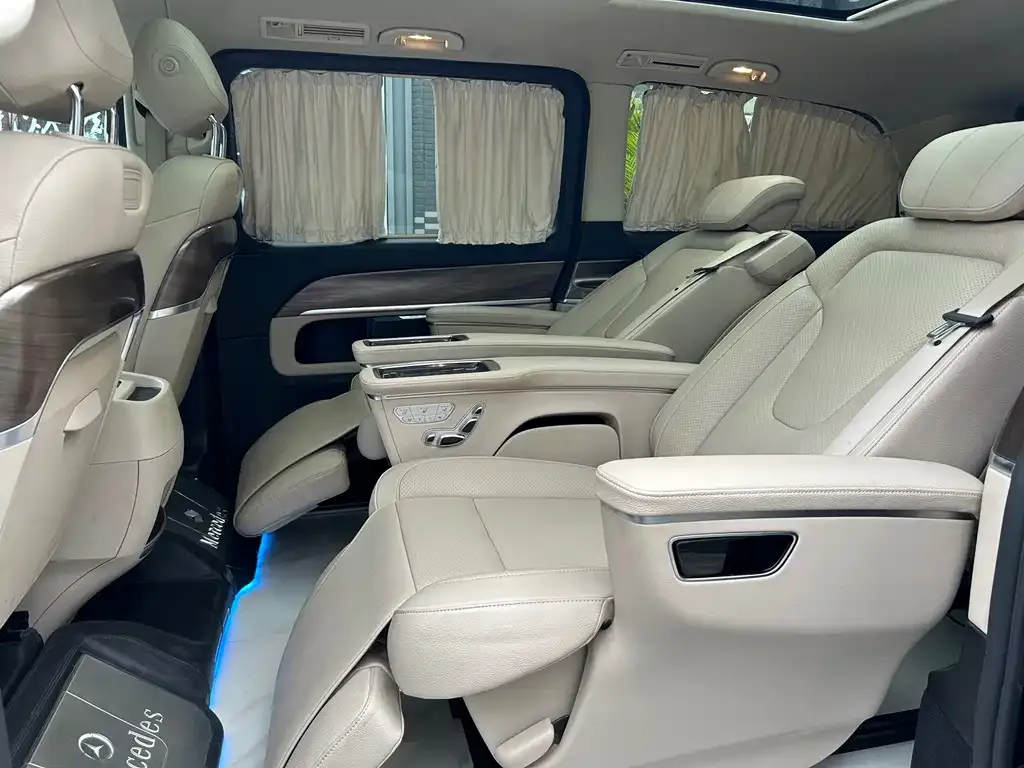 Mercedes-Benz V-Class 2022 из CN, фото 3