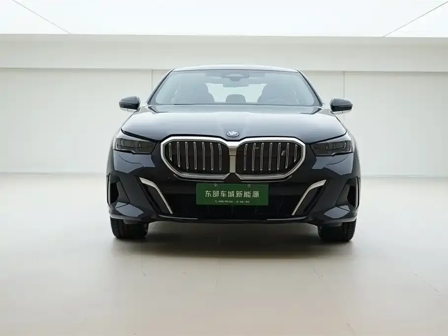 BMW i5 2025 из CN, фото 5