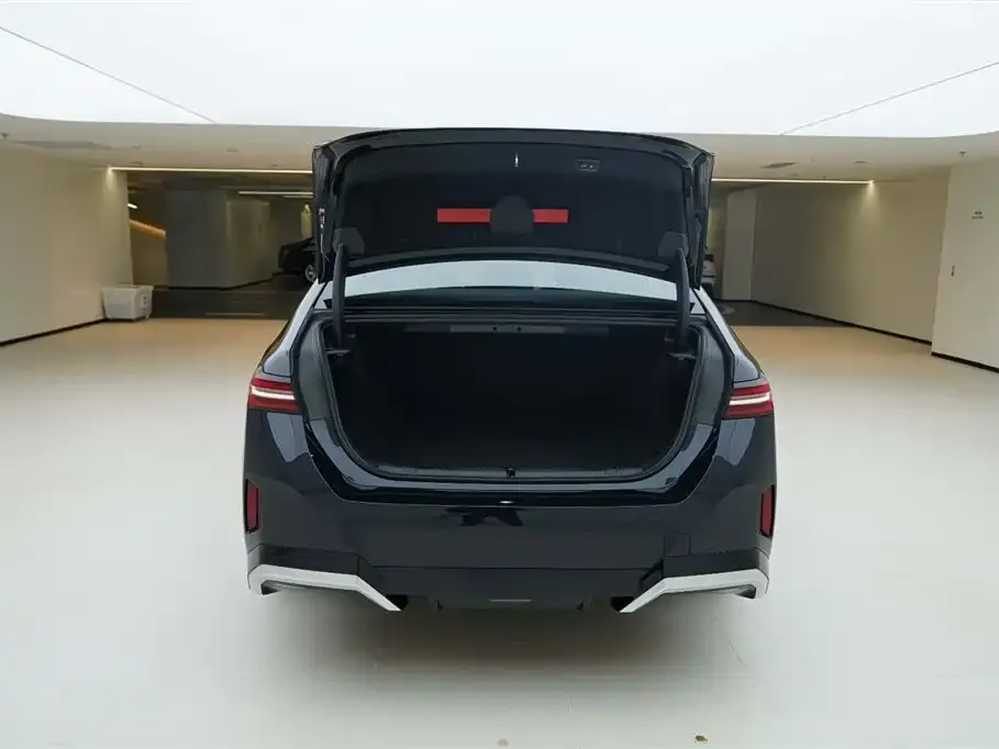 BMW i5 2025 из CN, фото 8