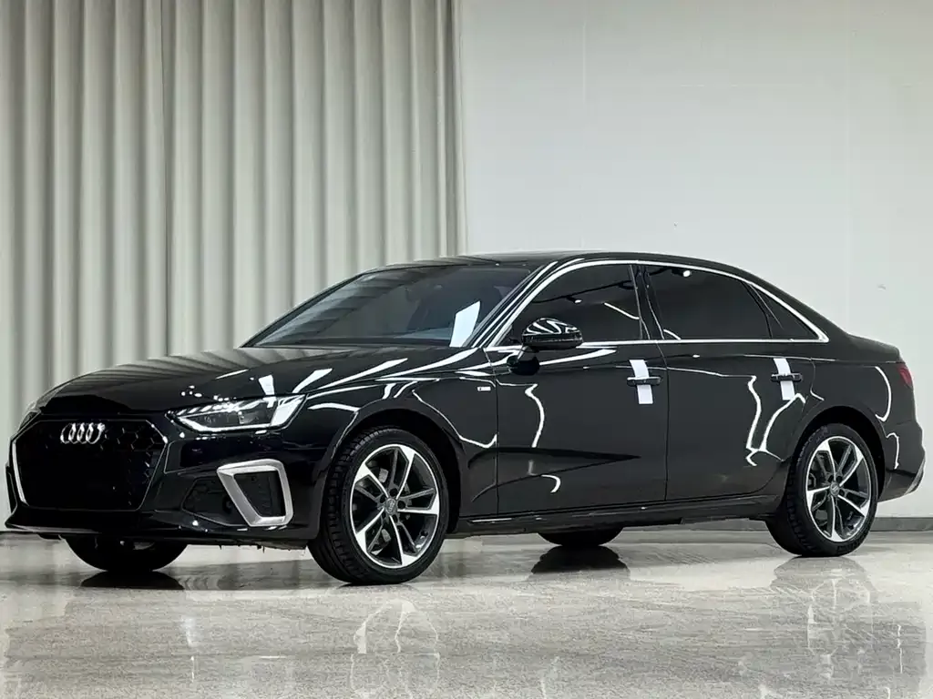 Audi A4L 2021 из CN, фото 1