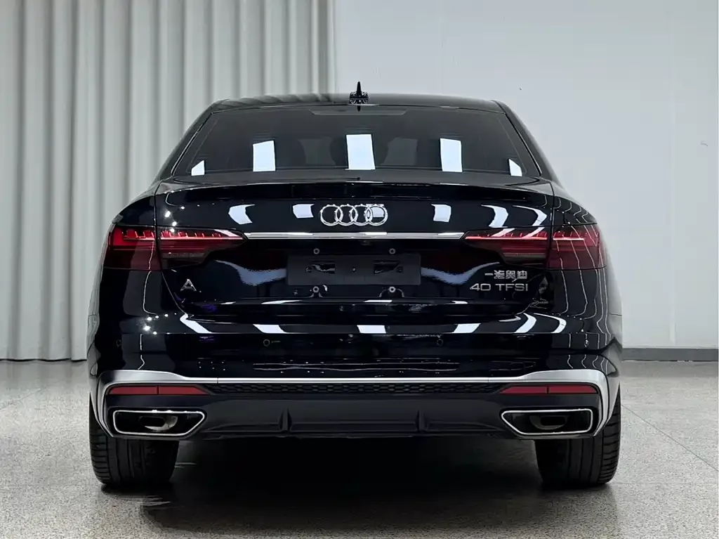 Audi A4L 2021 из CN, фото 8