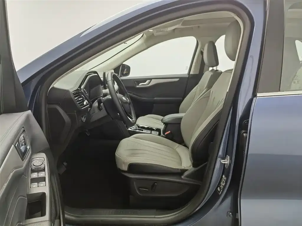 Ford Escape 2024 из CN, фото 9