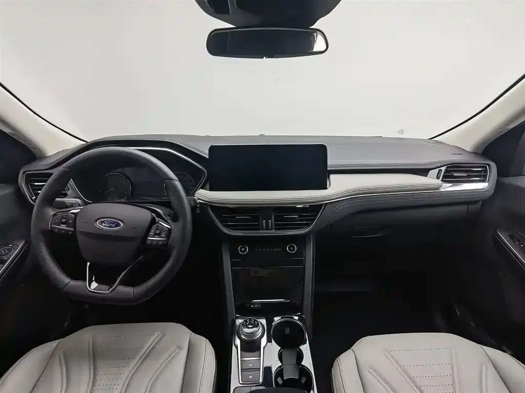 Ford Escape 2024 из CN, фото 2