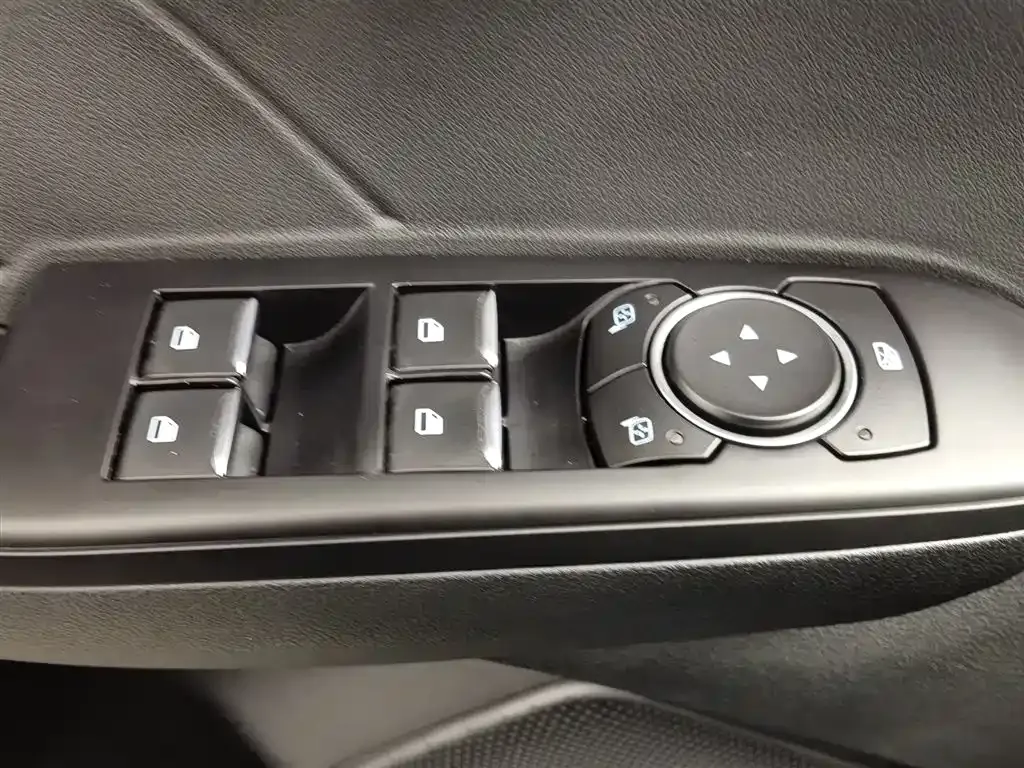Ford Escape 2024 из CN, фото 6