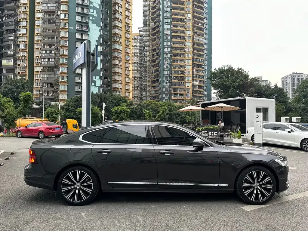 Volvo S90 2024 из CN, фото 10