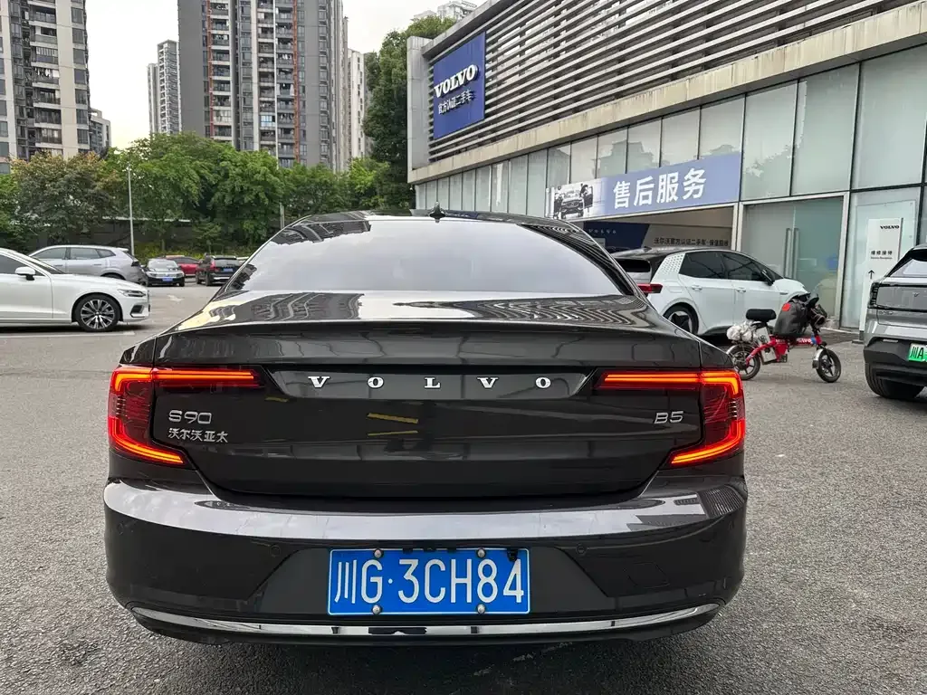 Volvo S90 2024 из CN, фото 9