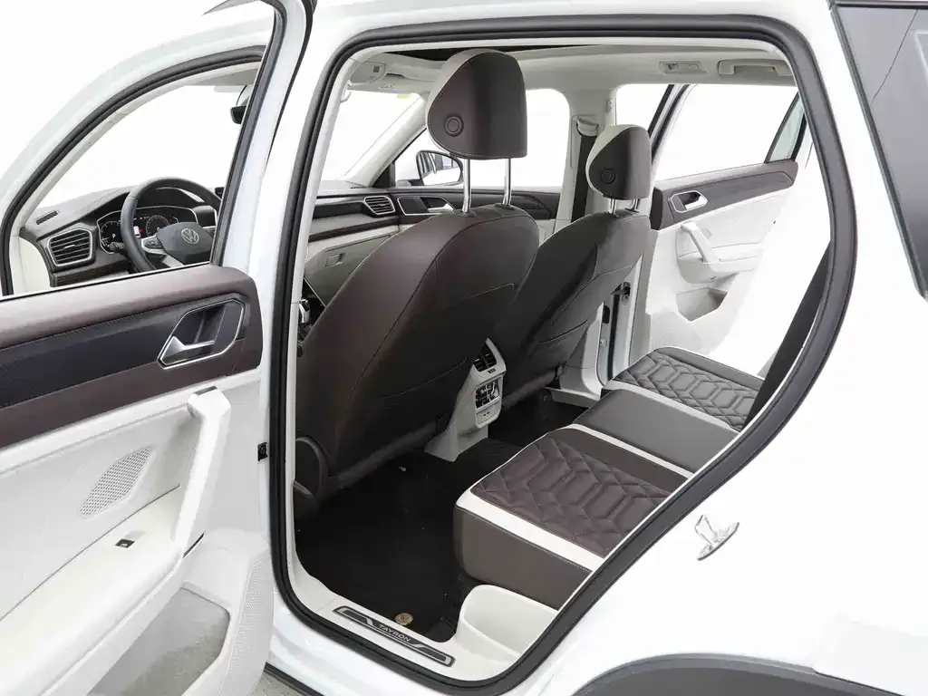Volkswagen Tayron 2023 из CN, фото 4