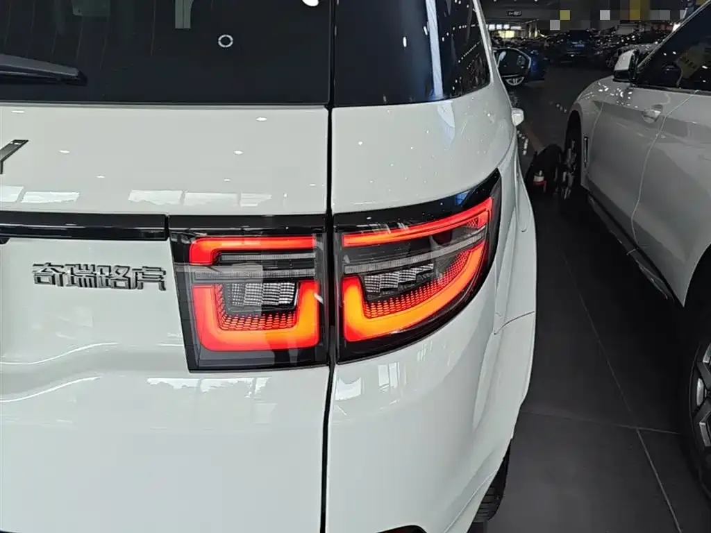 Land Rover Discovery Sport — фото 6