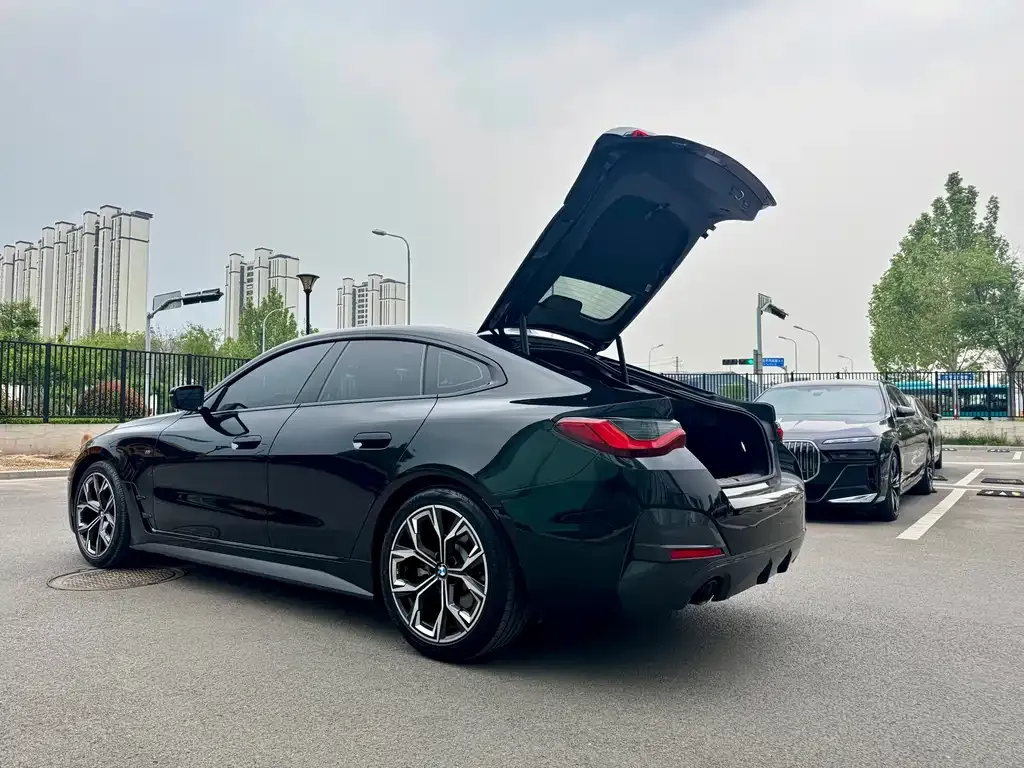 BMW 4 Series 2022 из CN, фото 3