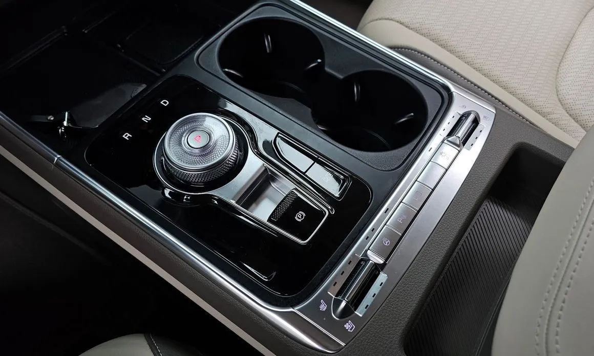 Kia Carnival — фото 9