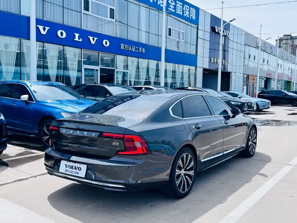 Volvo S90 — фото 8