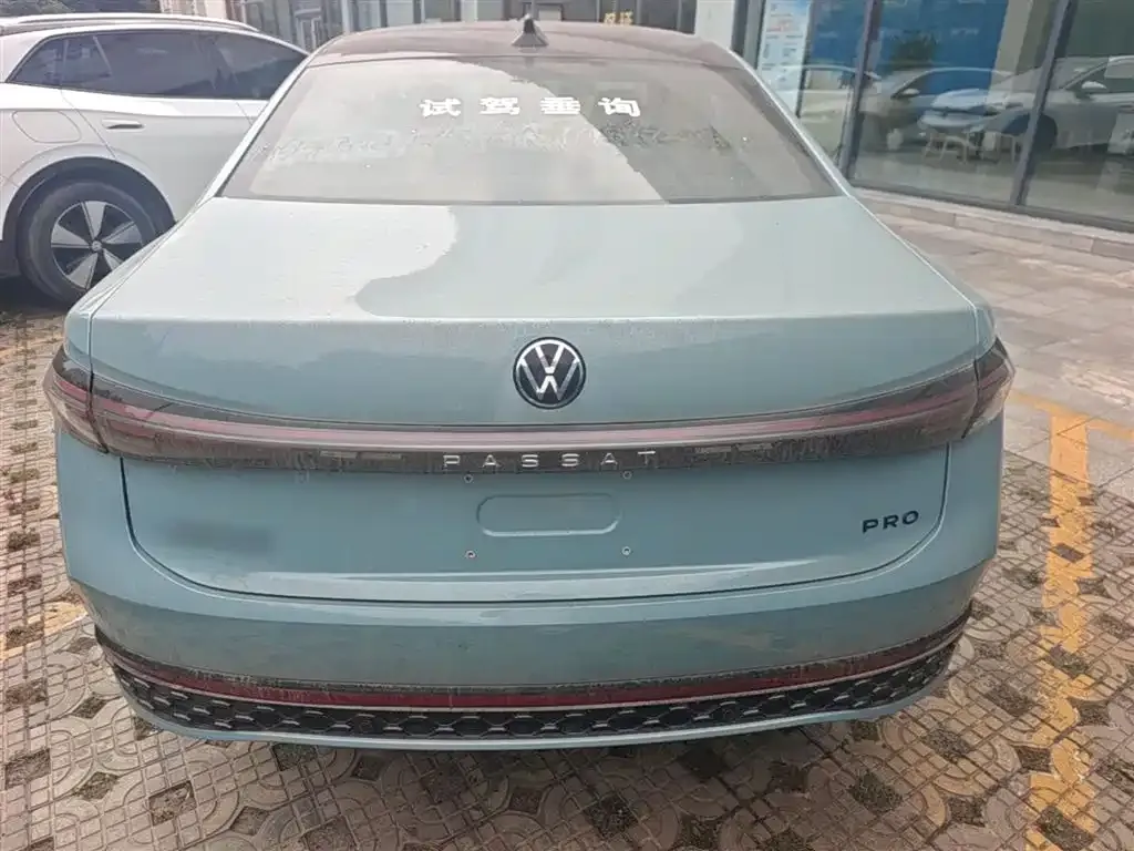 Volkswagen Passat — фото 3