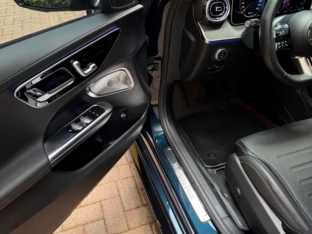 Mercedes-Benz C-Class 2023 из CN, фото 3