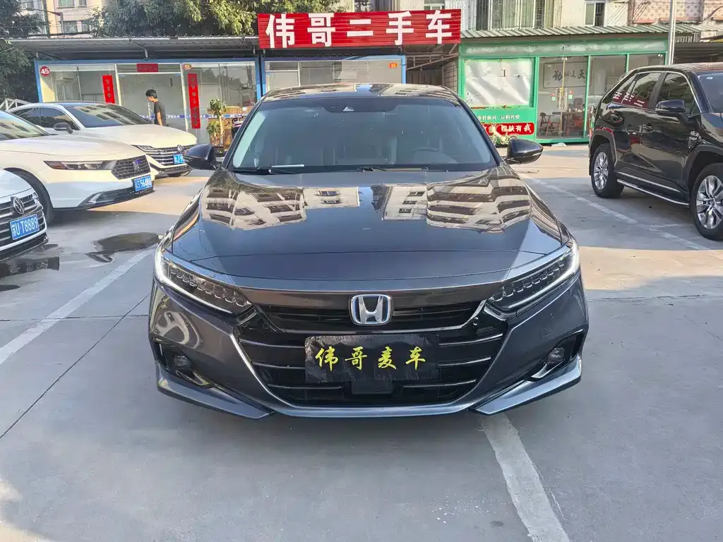Honda Accord — фото 7
